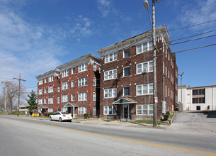 Penn Valley Apartments in Kansas City, MO - Building Photo - Building Photo