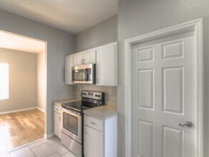292 Cloverdale Rd in Winter Haven, FL - Building Photo - Building Photo