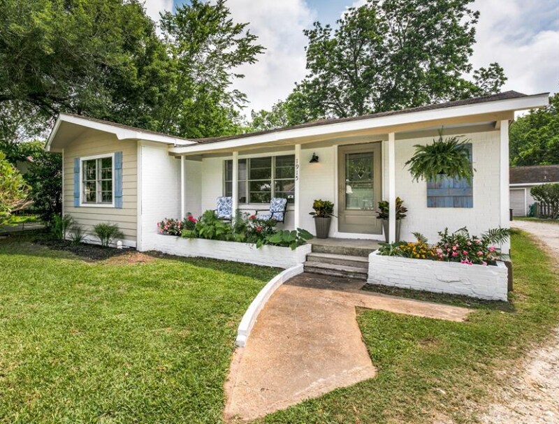 1915 Oleander in La Marque, TX - Building Photo