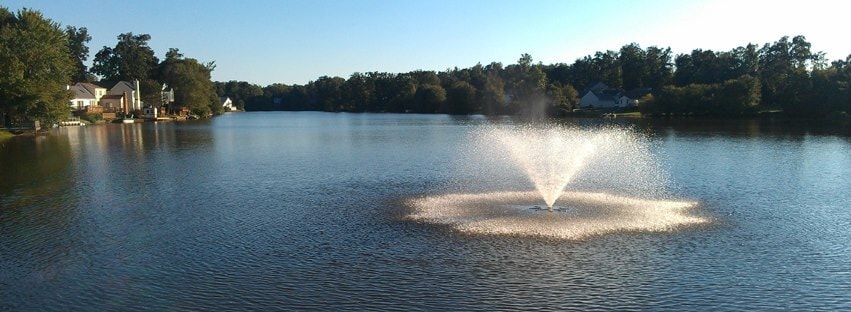 7713 Breaker Point Ct in Chesterfield, VA - Foto de edificio