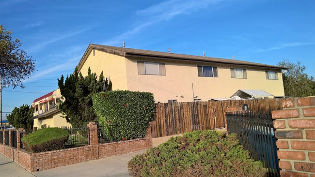 15052 Ward St in Westminster, CA - Foto de edificio - Building Photo