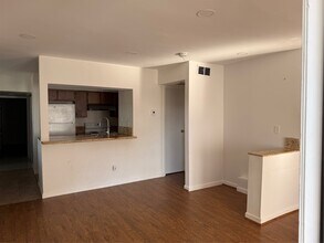 6601 Sands Point Dr in Houston, TX - Building Photo - Building Photo