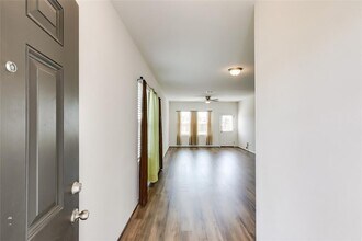 13409 Robert Wagner Bend in Manor, TX - Building Photo - Building Photo