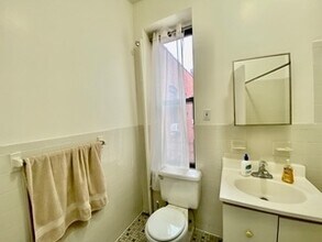 215 W 106th St in New York, NY - Building Photo - Building Photo