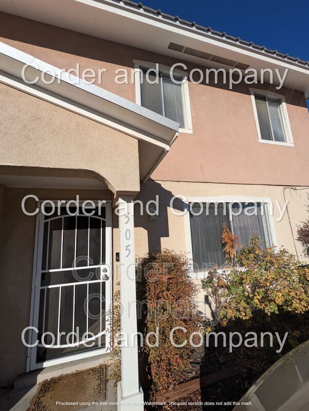 property at 505 Circulo Floretta NW