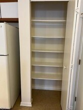 404 Camberley Way, Unit K in Chesapeake, VA - Building Photo - Building Photo