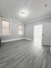 230 Grant Ave, Unit 2 in Jersey City, NJ - Foto de edificio - Building Photo