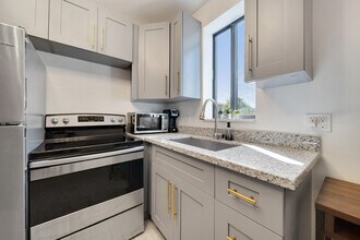 1302 SW 22nd Ave in Miami, FL - Building Photo - Building Photo