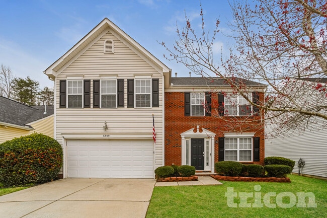 property at 6909 Goldenwillow Dr