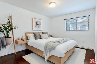 5322 Colodny Dr in Agoura Hills, CA - Building Photo - Building Photo