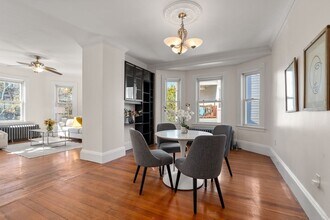 55 Reservoir Rd in Brookline, MA - Building Photo - Building Photo