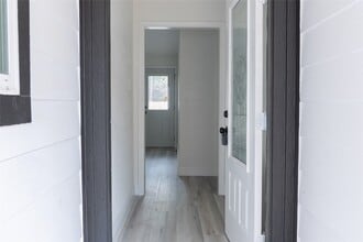 609 Oak Harbor Dr in Houston, TX - Building Photo - Building Photo