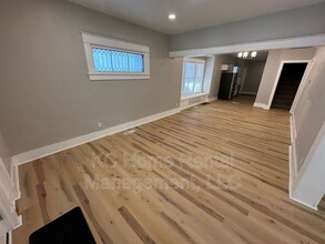 4010 S Benton Ave in Kansas City, MO - Building Photo - Building Photo