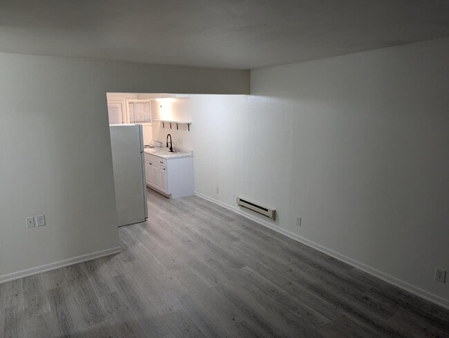 8115 SE Ramona St in Portland, OR - Building Photo - Building Photo