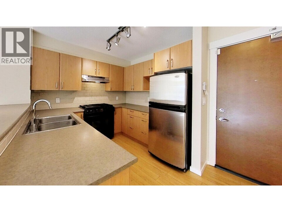 4783 Dawson St in Burnaby, BC - Building Photo