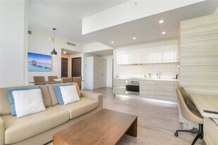 777 N Ocean Dr, Unit SI ID1227268P in Hollywood, FL - Building Photo