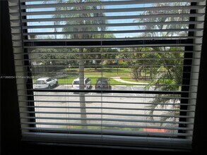 1744 NW 55th Ave in Lauderhill, FL - Building Photo - Building Photo