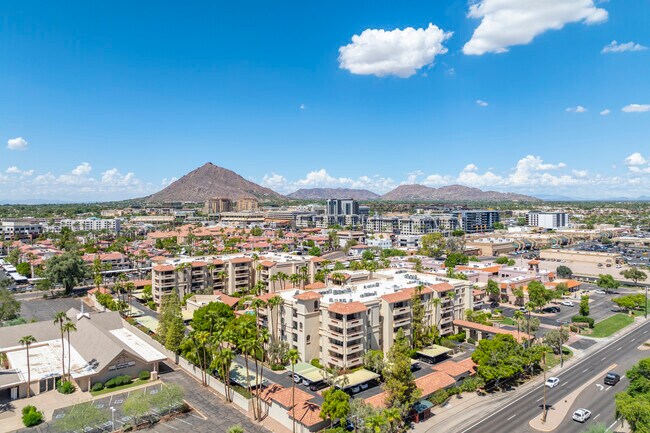 Scottsdale Marquessa in Scottsdale, AZ - Building Photo - Building Photo