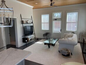 15 Barnes St, Unit 2A in Senoia, GA - Building Photo - Building Photo