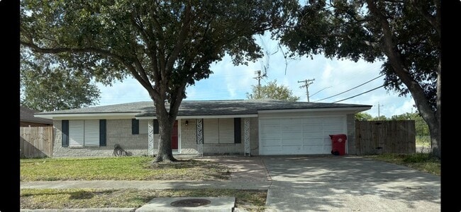 property at 100 Jewitt Dr