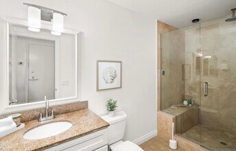 2464 Caminito Ocean Cove in Encinitas, CA - Building Photo - Building Photo