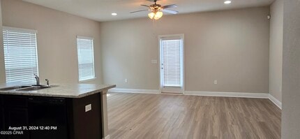 5837 Bay Pl in Panama City, FL - Building Photo - Building Photo