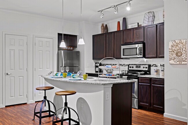 Mansfield on the Green in Mansfield, TX - Foto de edificio - Interior Photo