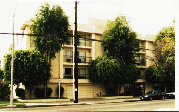 2844 E 3rd St in Long Beach, CA - Building Photo
