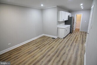 235 Jefferson St in Bridgeport, PA - Building Photo - Building Photo