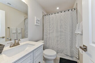 516 Billingsley Rd in Charlotte, NC - Building Photo - Building Photo