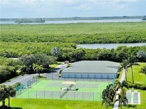 5051 N Hwy A1A in Fort Pierce, FL - Building Photo - Building Photo