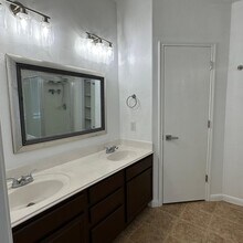 1403 High Thicket Ct in Spring, TX - Building Photo - Building Photo