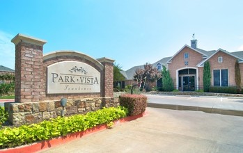 Park Vista Townhomes in Watauga, TX - Building Photo - Building Photo