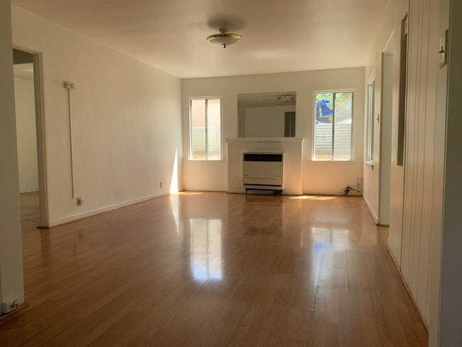 3847 Brunswick Ave in Los Angeles, CA - Building Photo - Building Photo