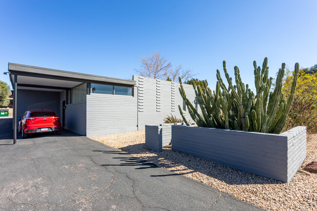 3650 E Montecito Ave in Phoenix, AZ - Building Photo - Building Photo