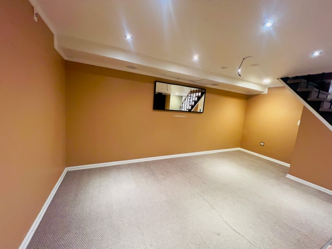 325 Hampden Rd, Unit B in Upper Darby Township, PA - Foto de edificio - Building Photo