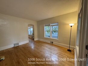 1008 Gould Ave NE in Minneapolis, MN - Building Photo - Building Photo