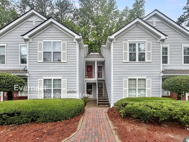 property at 2016 Henderson Cir
