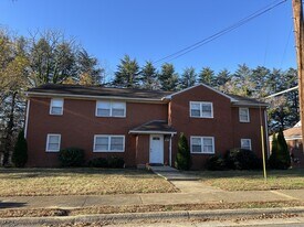 329 Bost St in Statesville, NC - Building Photo