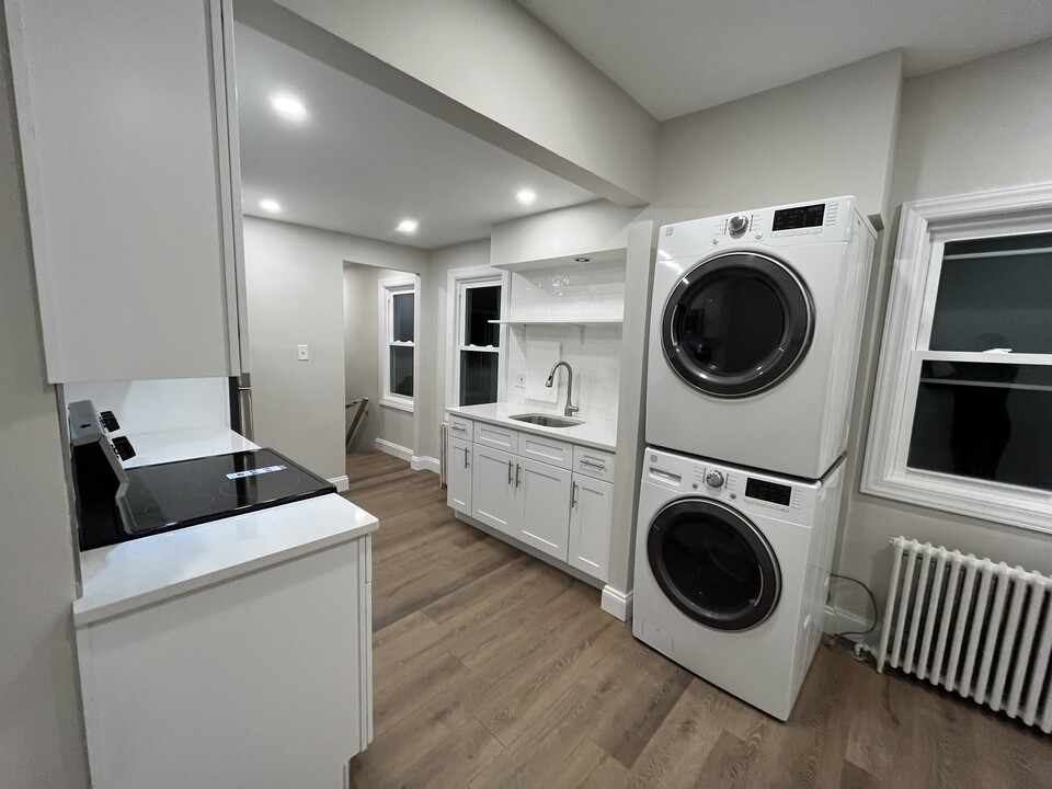 2035 Henry St in North Bellmore, NY - Building Photo