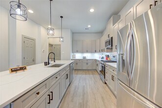 2402 Bennington St in Houston, TX - Building Photo - Building Photo