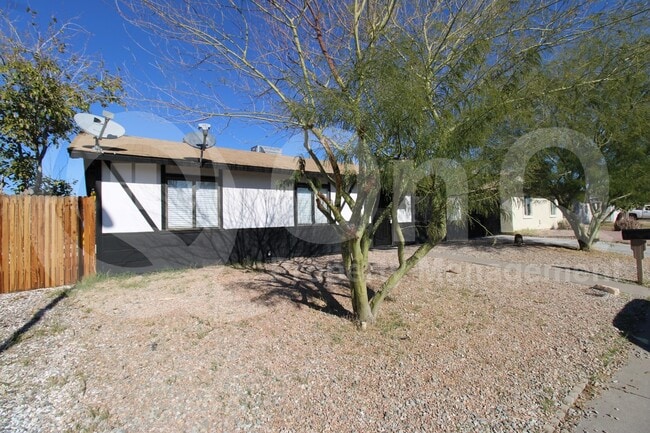 property at 5334 W Mauna Loa Ln