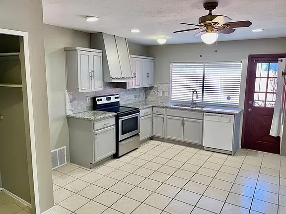 2111 Croft Rd in Carrollton, TX - Building Photo - Building Photo