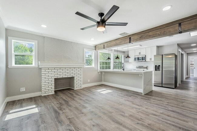 property at 186 22nd Ave N