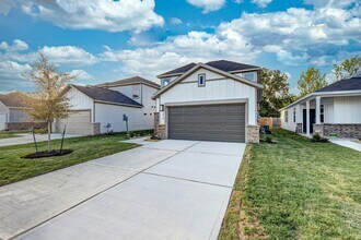1818 Whispering River Dr in Missouri City, TX - Building Photo - Building Photo