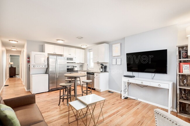 property at 2411 Tremont Pl