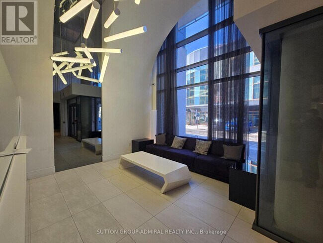 10 De Boers Dr in Toronto, ON - Building Photo - Building Photo