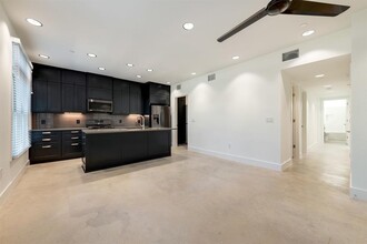 408 W 38th St in Austin, TX - Building Photo - Building Photo