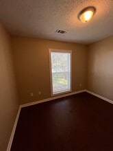 5174 Valdaz Rd in Memphis, TN - Building Photo - Building Photo