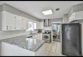 22939 Spring Willow Dr in Tomball, TX - Building Photo - Building Photo